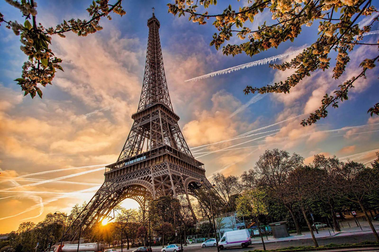 Paris Turu 3 Gece 4 Gün