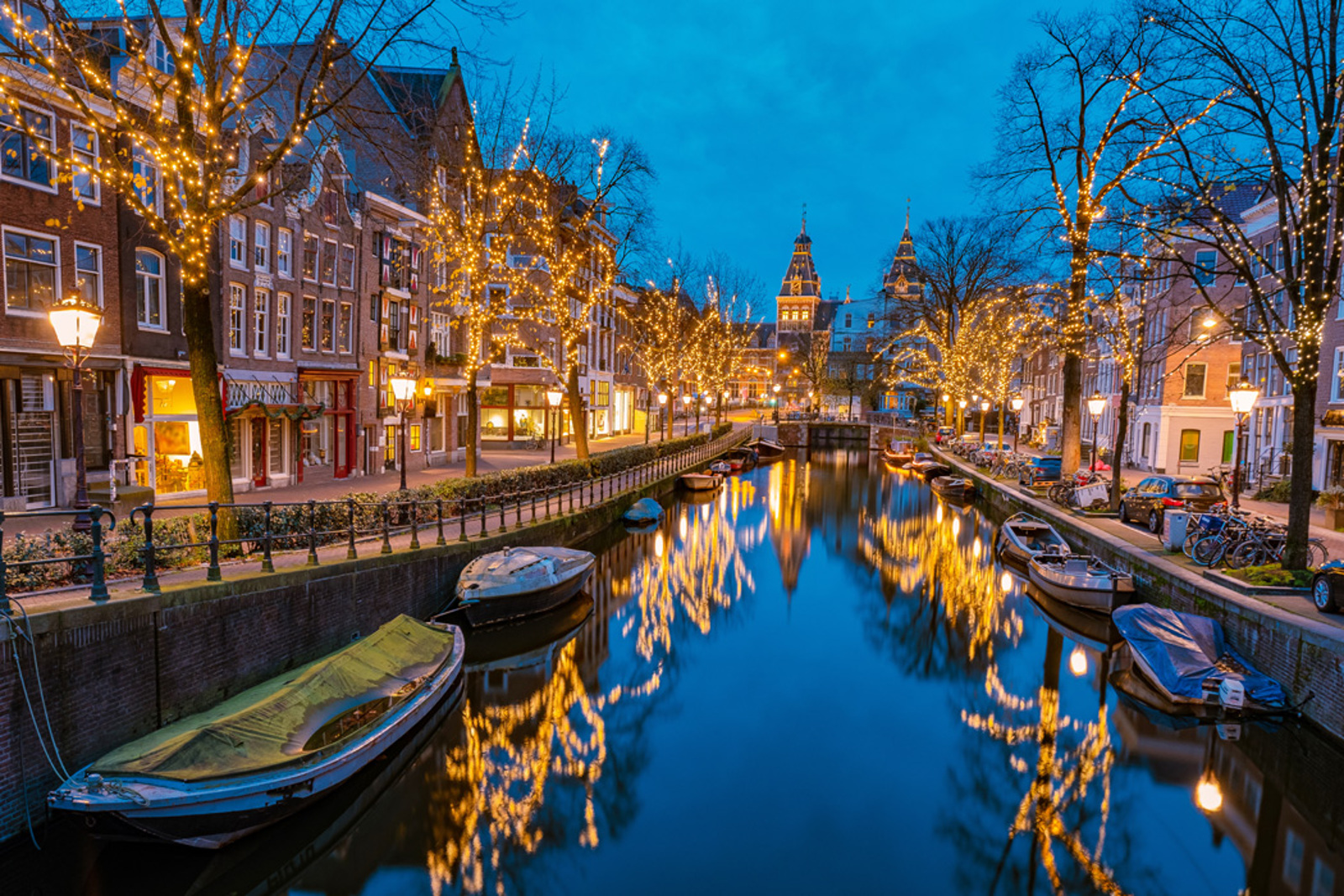 İstanbul Çıkışlı 5 Ülke İle Benelüks & Paris & Köln -İlkbahar/Yaz/Sonbahar Dönemi