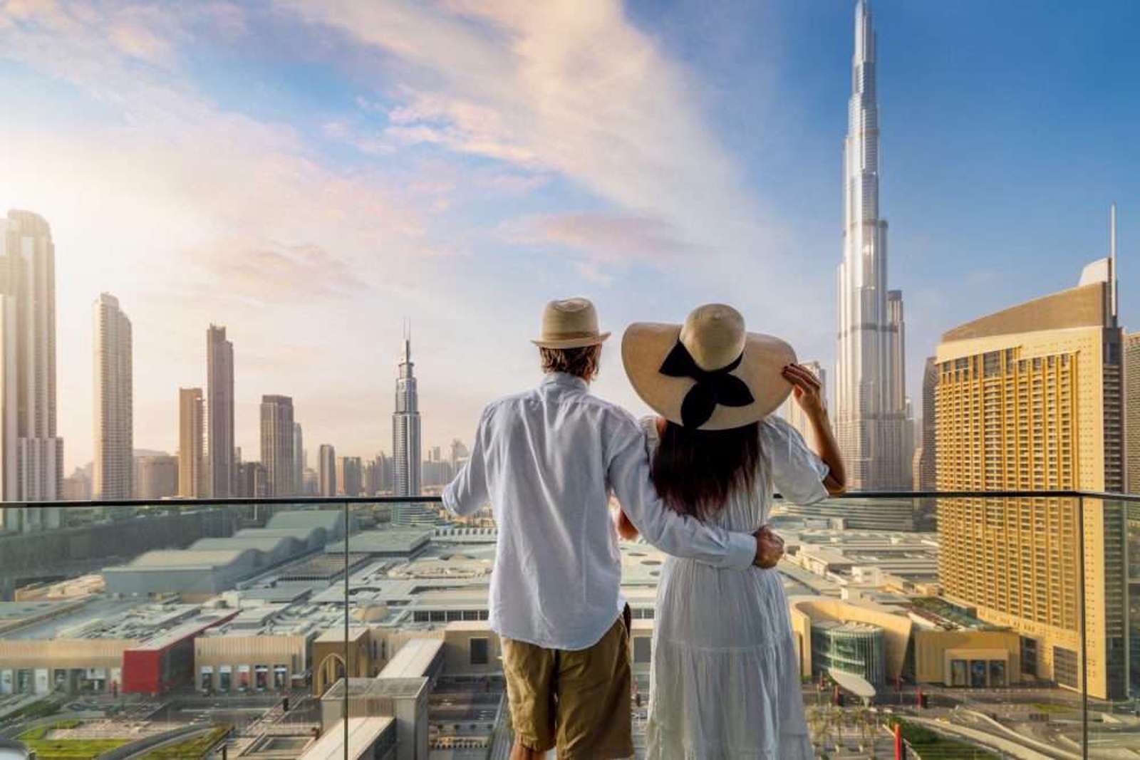 Dubai Turu Haziran Temmuz Ağustos Eylül Ekim Hareket