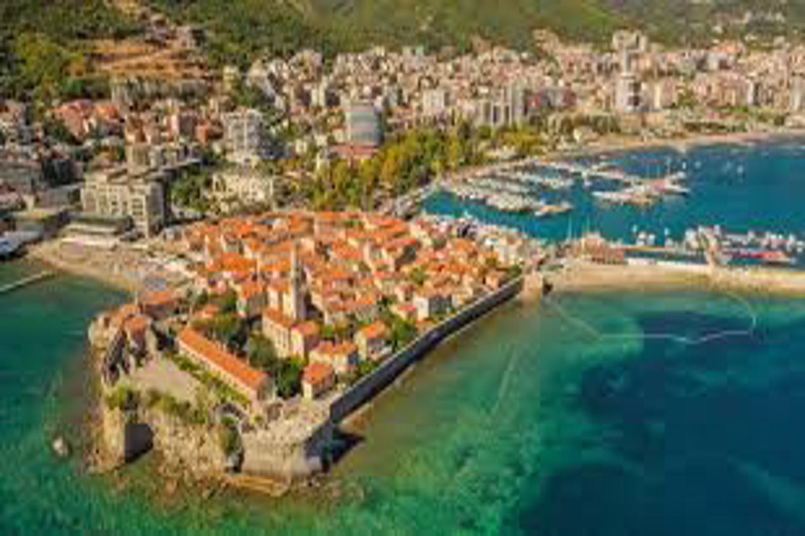 Budva Turu Tür Hava Yolları ile  Her Perşembe Hareket 