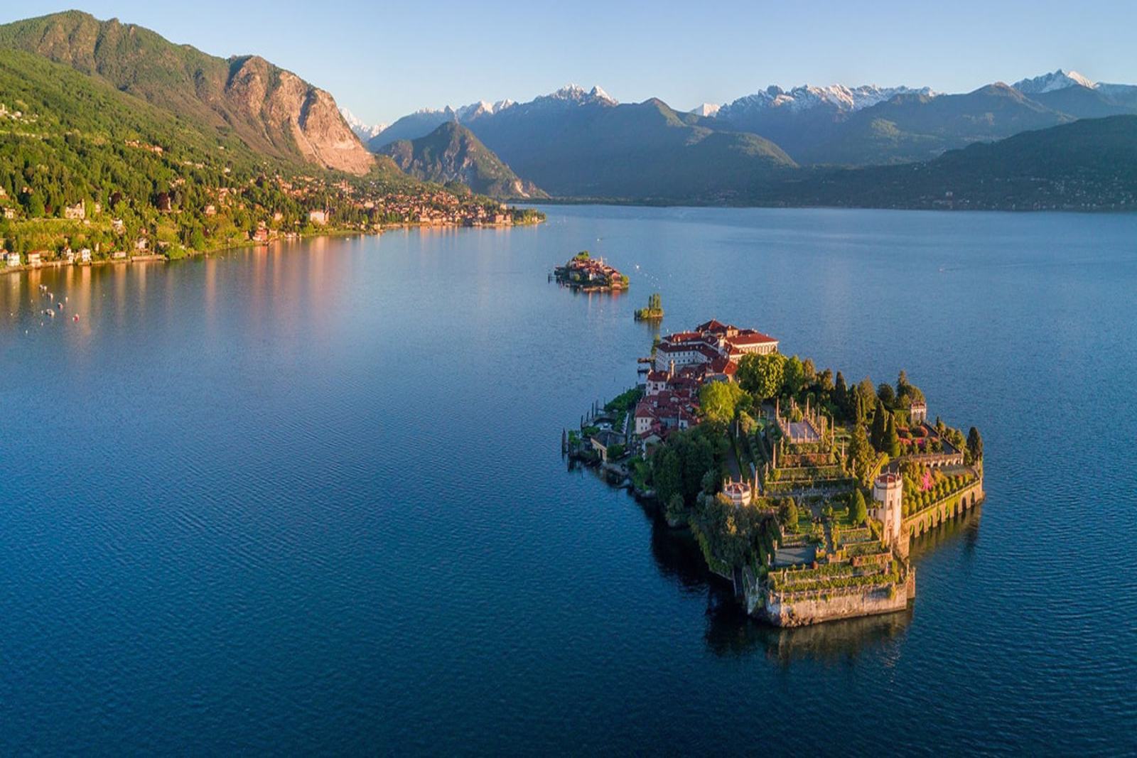 Kuzey İtalya'nın Muhteşem Gölleri Turu 4 Haziran 2025  D’Orta Gölü -Brescia –Limone Sul Garda  – Sirmione  – Como Gölü- Stresa – Bellagio - Lugano Gölü -Maggiore Gölü – Borromei Adaları