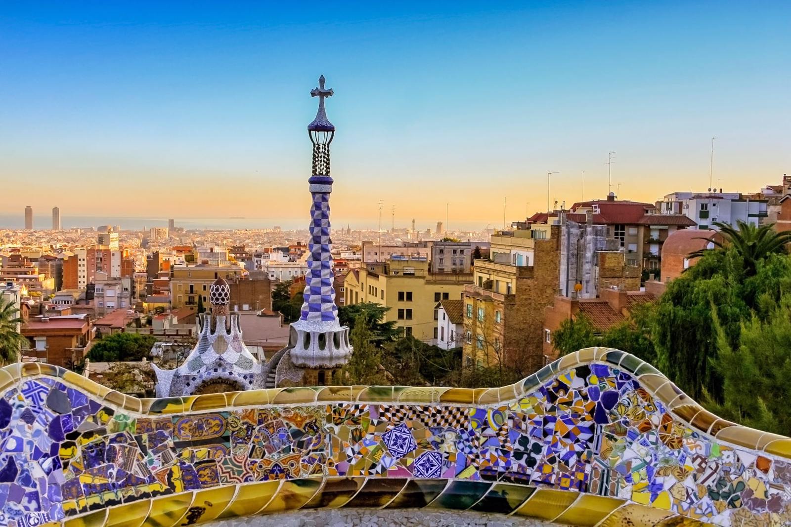 Elegant Madrid & Valencia & Barcelona Pegasus Hava Yolları ile 4 Gece 